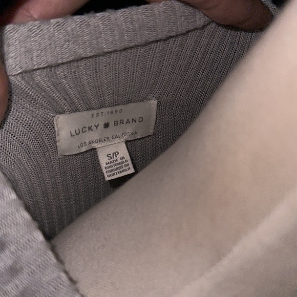 Lucky Brand long sleeve - Picture 3 of 4